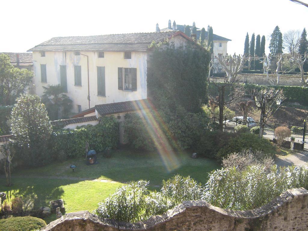 Il Grifo Bed & Breakfast Lenno Bilik gambar
